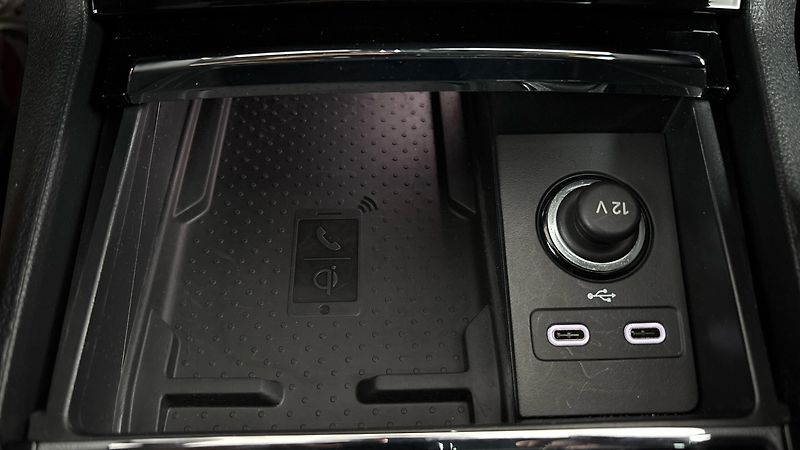 Škoda Karoq 1.5 TSI DSG Sportline - fotka 21 z 27