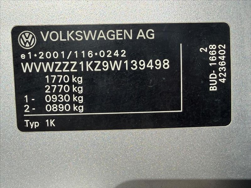 Volkswagen Golf 1,4 VW 1.4 TSI - fotka 45 z 45