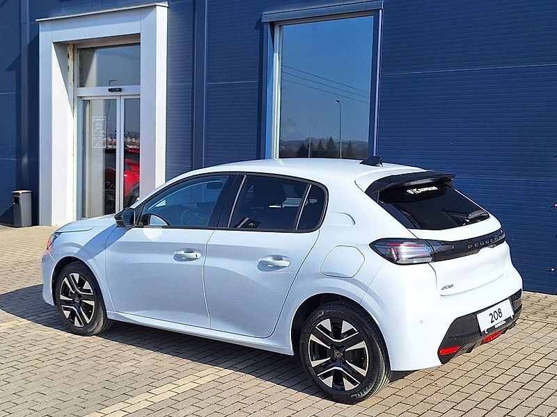 Peugeot 208 (2026) ALLURE PureTech 100 MAN6 - fotka 3 z 17
