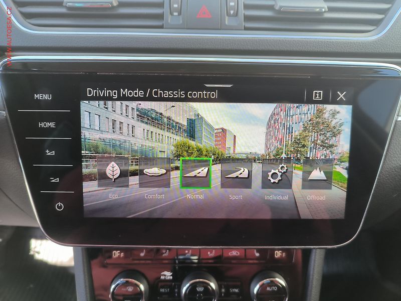 Škoda Superb (2022) 2.0 TSi 4x4, ČR, Scout, DSG - fotka 17 z 36