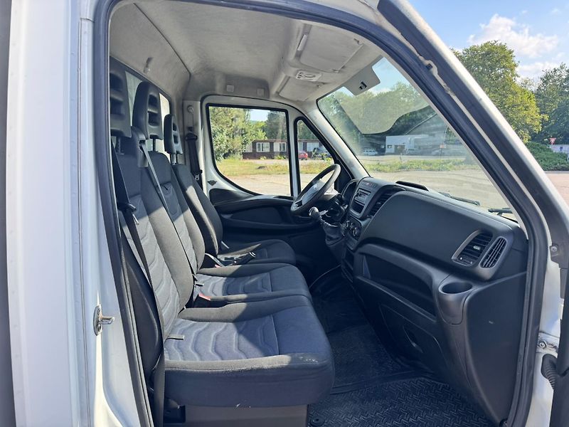 Iveco Daily (2016) 35S150 3.0 110 kW – skříň - fotka 9 z 12
