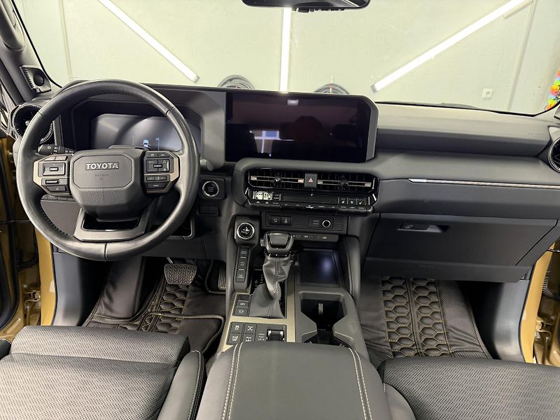 Toyota Land Cruiser (2024) First Edition - fotka 8 z 13