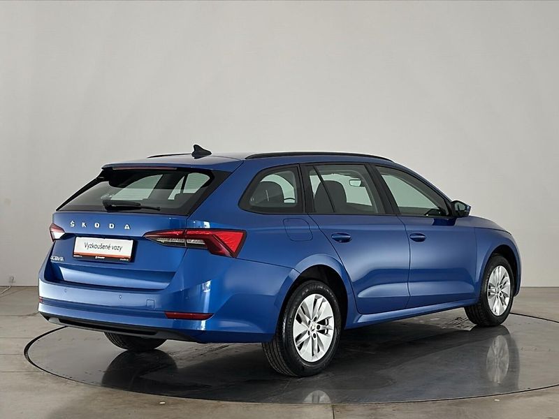 Škoda Octavia Ambition DSG - fotka 2 z 26