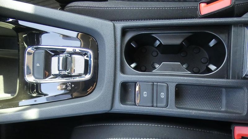 Škoda Octavia 2,0 TDI Style DSG 110 kW - fotka 17 z 24