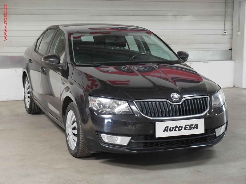 Škoda Octavia (2013) 2.0TDi, ČR, AAC, p.čidla - fotografie inzerátu