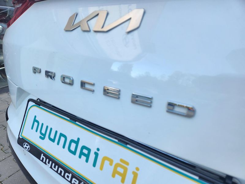 Kia Pro_Ceed (2019) GT-V ZÁRUCE-AUTOMAT-KŮŽE-NAVI - fotka 12 z 28