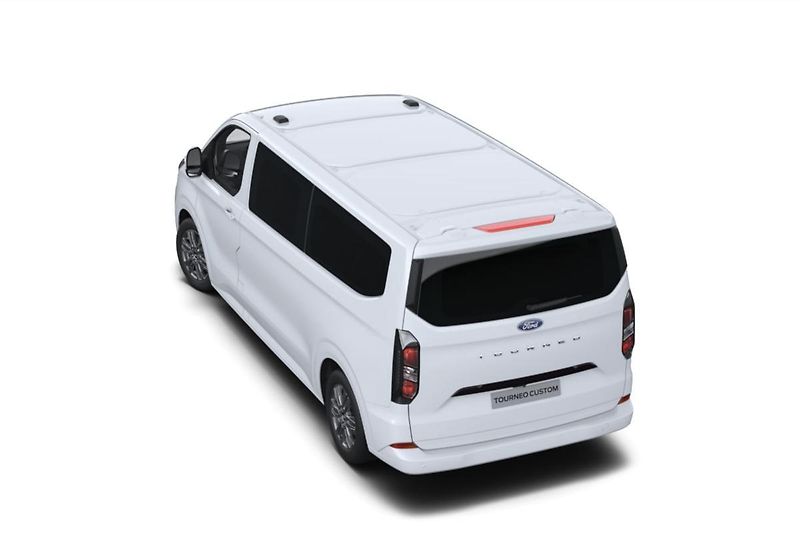 Ford Tourneo Custom (2026) L2 Titanium AWD 2,0 EcoBlue AT - fotka 4 z 7