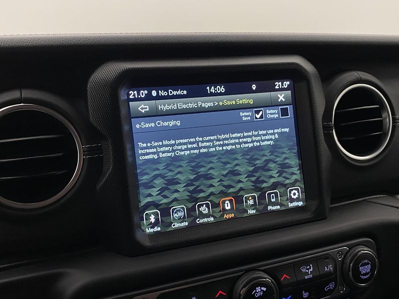 Jeep Wrangler UNLIMITED PHEV 4xE CZ 1.maj - fotka 57 z 61