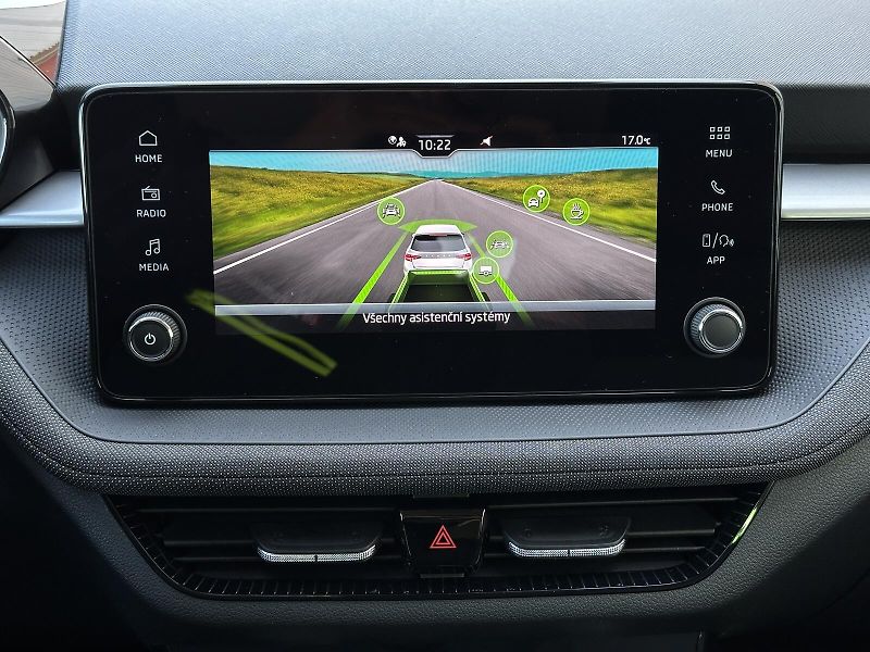 Škoda Fabia 1.0TSi 95PS LED V.Cockpit 2Z.C - fotka 29 z 40
