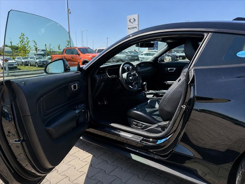 Ford Mustang 5,0 GT V8 330kW 55YearsEdition - fotka 13 z 36