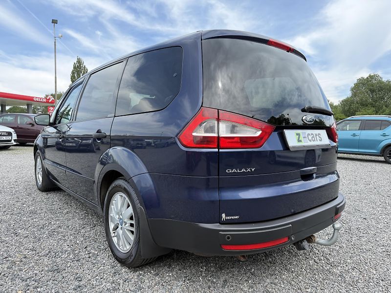 Ford Galaxy 2.0i 107kW 7míst - fotka 7 z 18