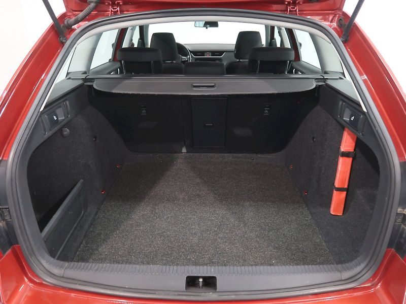 Škoda Octavia (2017) AMBITION 1.6TDI 66KW - fotka 30 z 30