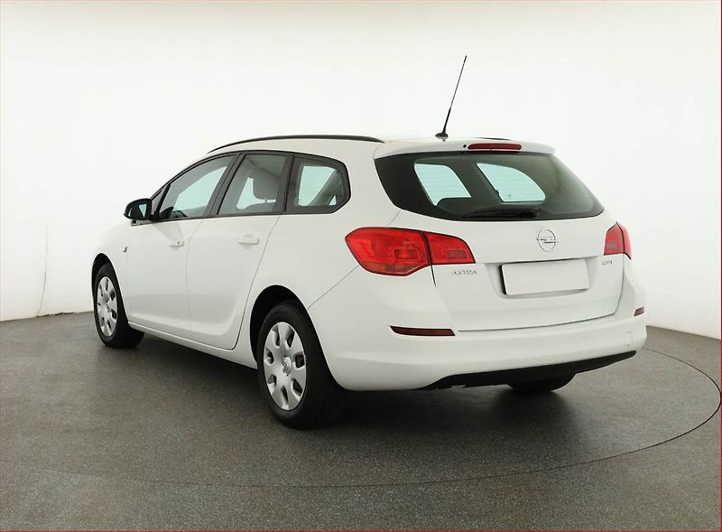 Opel Astra (2012) 1.7 CDTI, Serv.kniha, nová STK - fotka 4 z 15