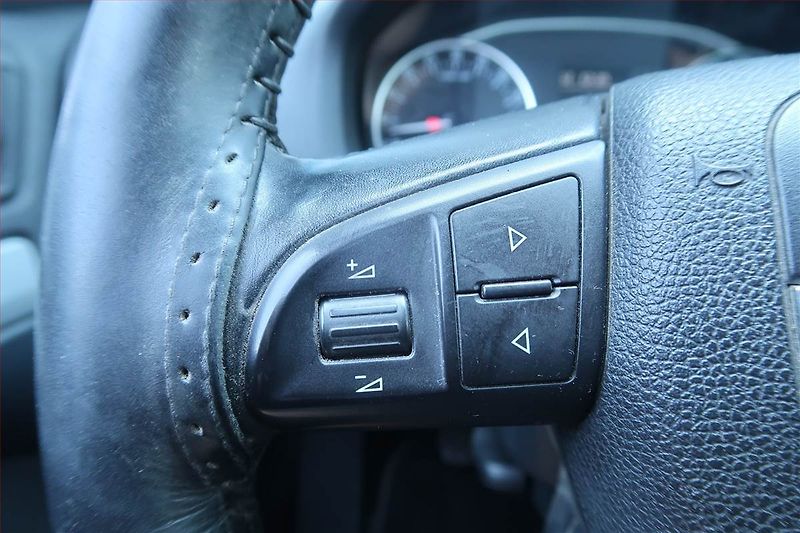 Škoda Octavia (2012) 2.0 TDI, Serv.kniha, Navi - fotka 16 z 19