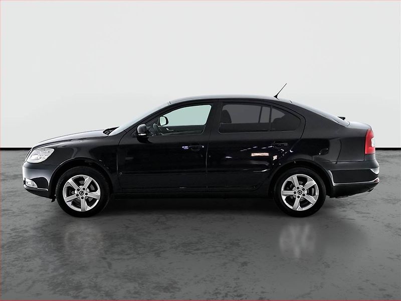 Škoda Octavia (2011) Ambiente Plus 1.2 TSI - fotka 3 z 15