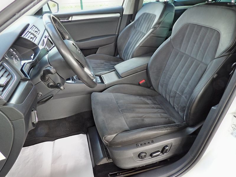 Škoda Superb 2.0TDI Style ČR Canton ACC Kam - fotka 15 z 36