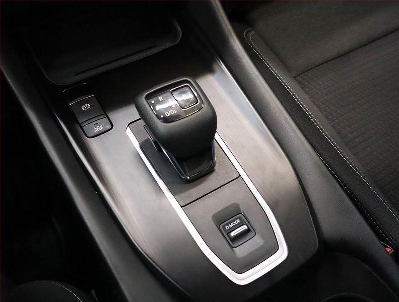 Nissan Qashqai (2023) N-Style 1.3 DIG-T MHEV - fotka 22 z 25