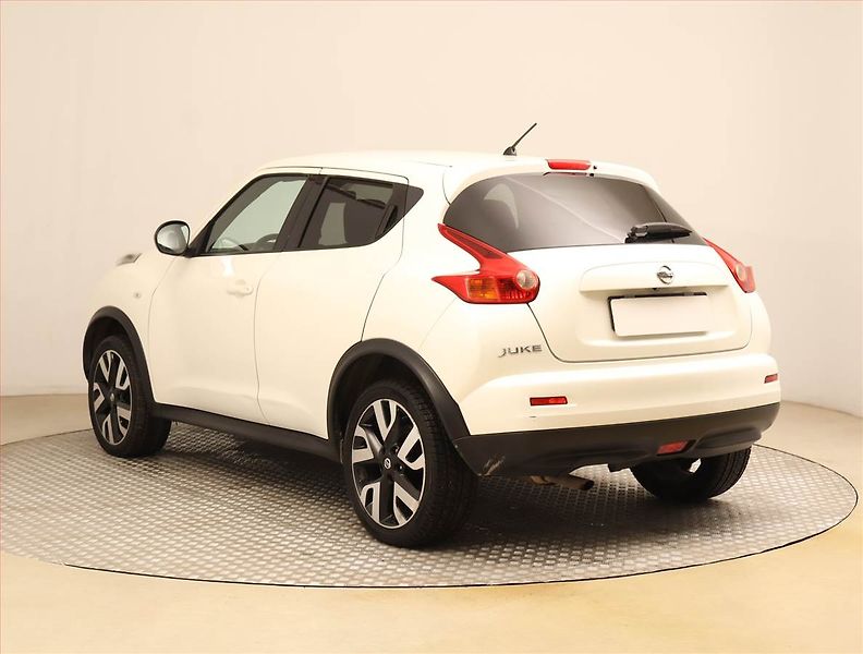 Nissan Juke (2013) 1.6 DIG-T, Navi, Tempomat - fotka 4 z 18