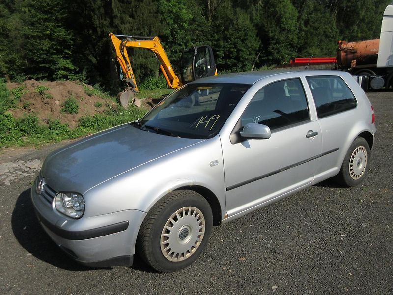 Volkswagen Golf (2003) OCEAN 1,9 TDI 74 kw - fotka 4 z 25