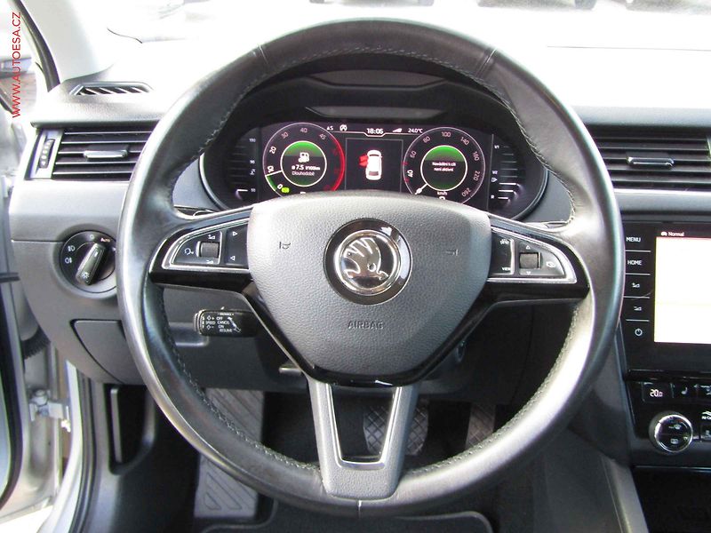 Škoda Octavia (2019) 2.0 TDi 4x4, ČR, Style Plus - fotka 18 z 22