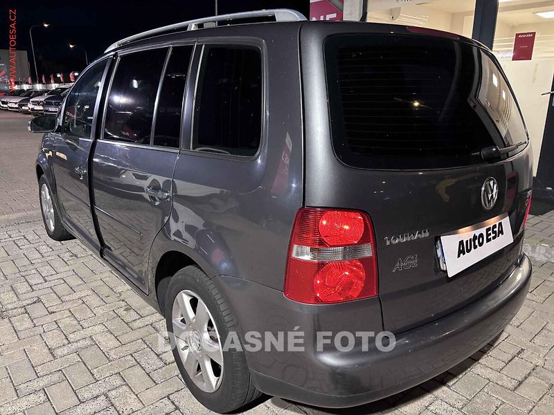 Volkswagen Touran (2006) 1.9 TDi, AC, temp - fotka 2 z 3
