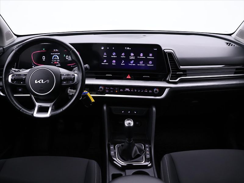 Kia Sportage 1,6 T-GDI 110kW AWD CZ DPH - fotka 25 z 32