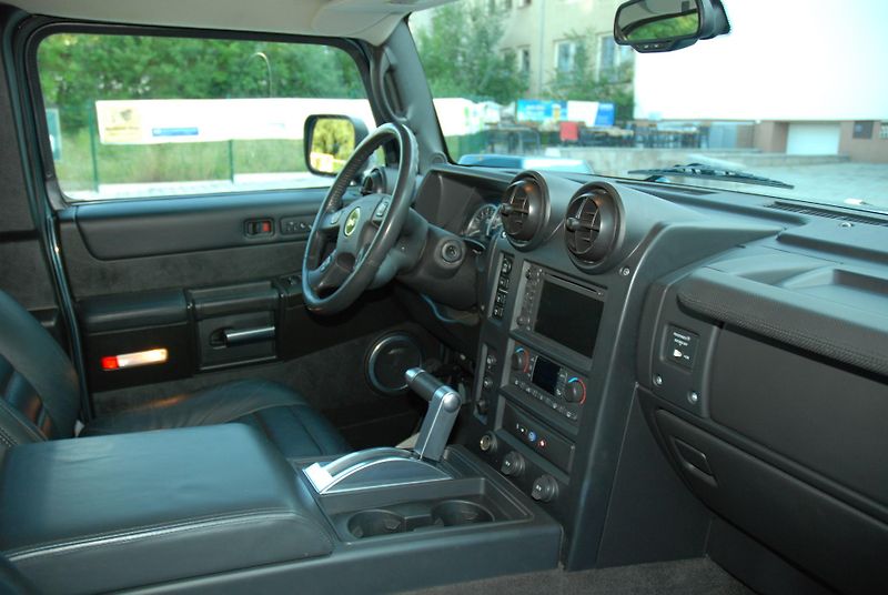 Hummer H2 (2005) - fotka 15 z 26