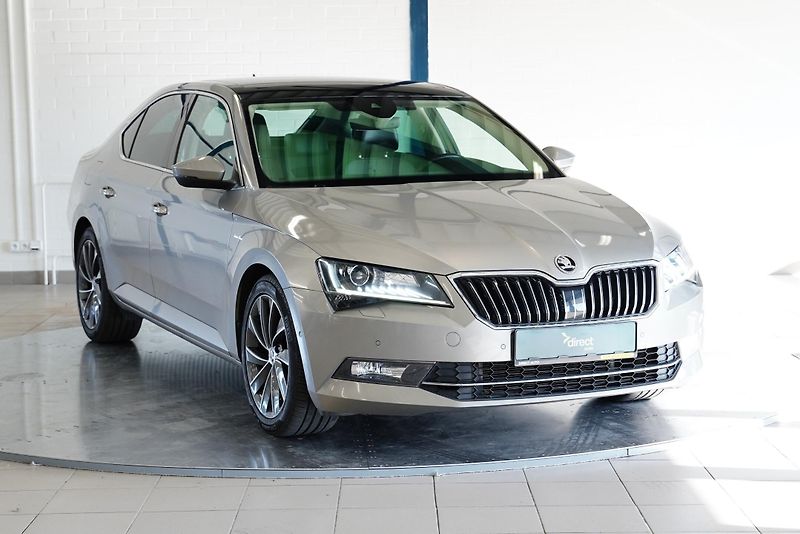 Škoda Superb - fotka 2 z 6