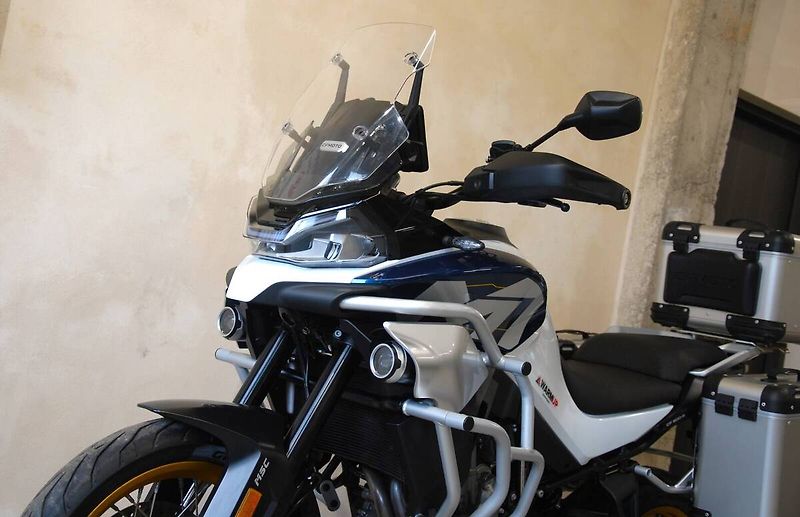 CFMOTO 800 MT (2024) 800MT Explore - DPH, po 1. maj - fotka 16 z 20