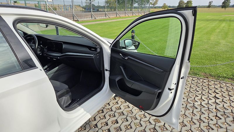Škoda Octavia  2.0TDI 110kW Ambit DSG CZ DPH - fotka 11 z 30