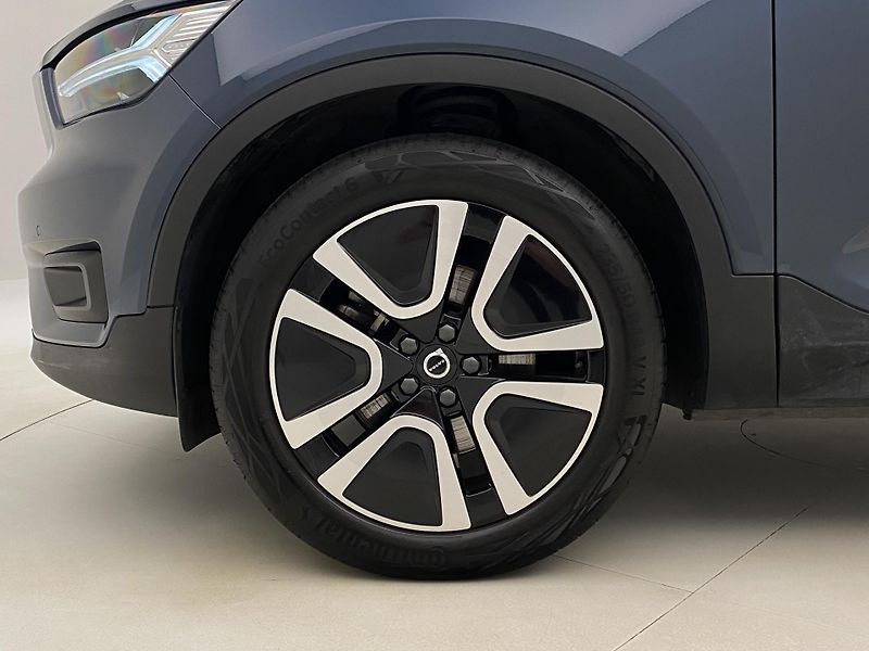 Volvo XC40 B4 AWD INSCRIPTION AUT CZ - fotka 35 z 42