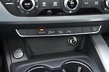 Audi A4 (2017) 2.0 TDi 110kW / NAVI / XENON - náhled 38