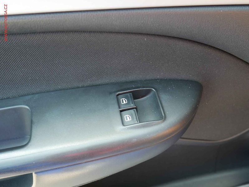 Škoda Octavia (2009) 1.4i 16V, Klima - fotka 11 z 16