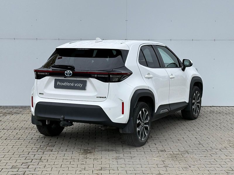 Toyota Yaris Cross 1.5 HSD e-CVT Style Tech FWD - fotka 2 z 26