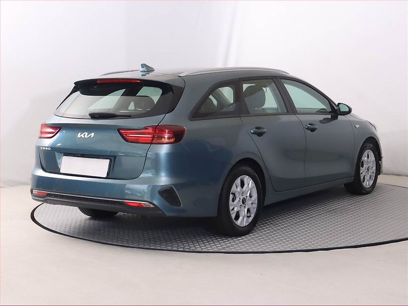 Kia Ceed (2023) Spin 1.0 T-GDI, SPIN, DPH - fotka 5 z 20