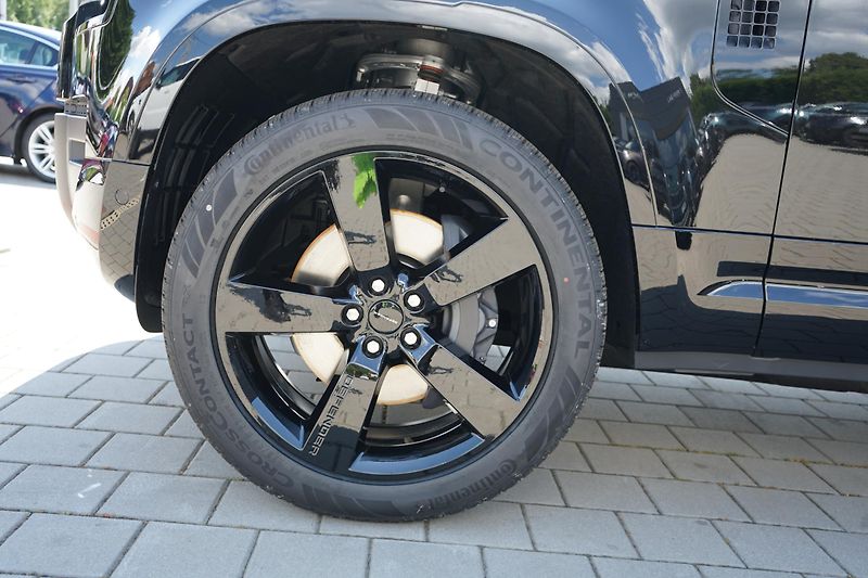 Land Rover Defender (2026) 110 X-Dynamic HSE P425     - fotka 2 z 37