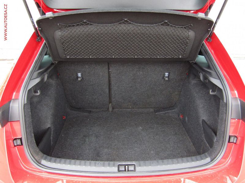 Škoda Scala (2024) 1.0 TSi, ČR, Drive, DSG, LED - fotka 7 z 19