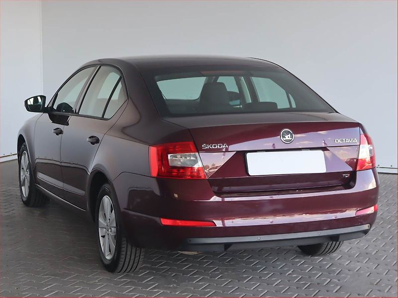 Škoda Octavia (2013) 2.0 TDI, Tempomat - fotka 4 z 19