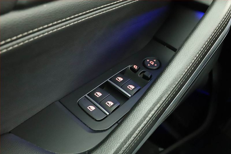 BMW X6 (2021) xDrive40d - fotka 20 z 21