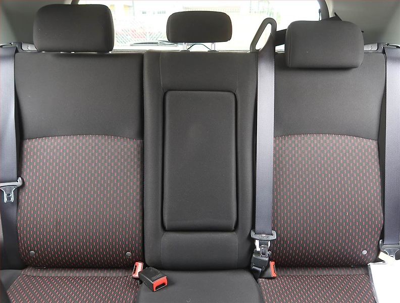 Mitsubishi ASX (2018) 1.6 MIVEC, Serv.kniha, Xenony - fotka 10 z 18