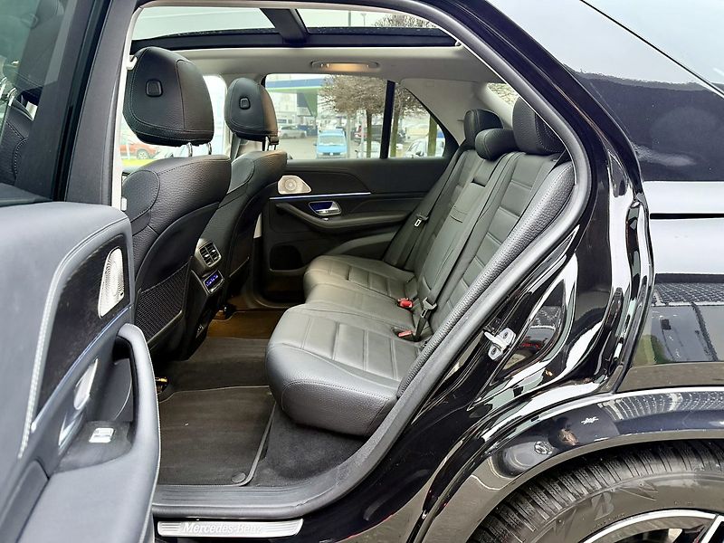 Mercedes-Benz GLE (2024) 450 d 4MATIC - fotka 15 z 53