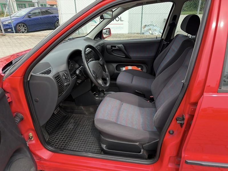 Volkswagen Polo 1.6i 55 kW automat, serviska - fotka 6 z 20
