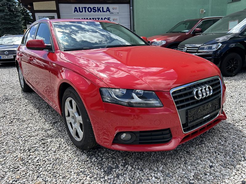 Audi A4 (2010) 2.0 TDi 105 KW manuál  - fotka 4 z 24