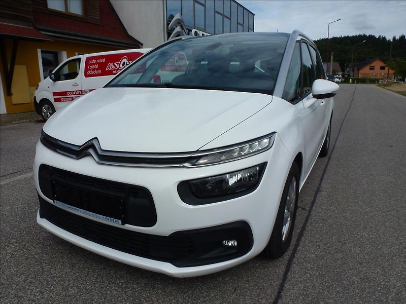 Citroën Grand C4 Picasso 1,2 PureTech 130HP Turbo 6MAN - fotka 3 z 51