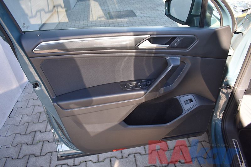 Volkswagen Tiguan Allspace (2021) Highline 2,0 TSI 4Motion,7míst - fotka 8 z 40