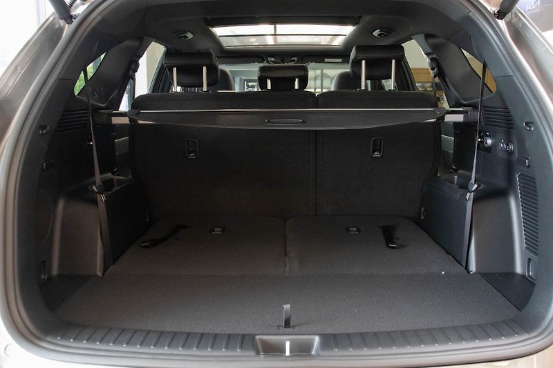Kia Sorento 2,2 CRDi 4x4 8DCT TOP  - fotka 7 z 20