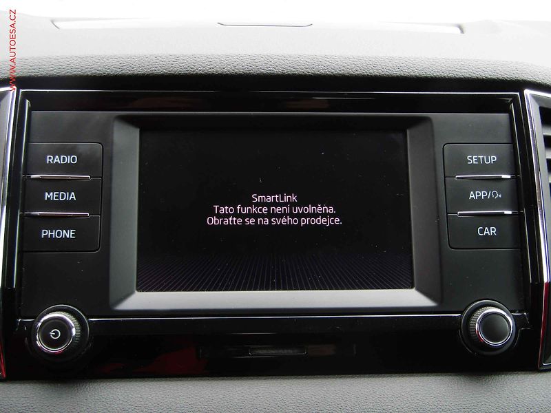 Škoda Karoq (2018) 1.6 TDi, Ambition - fotka 17 z 19