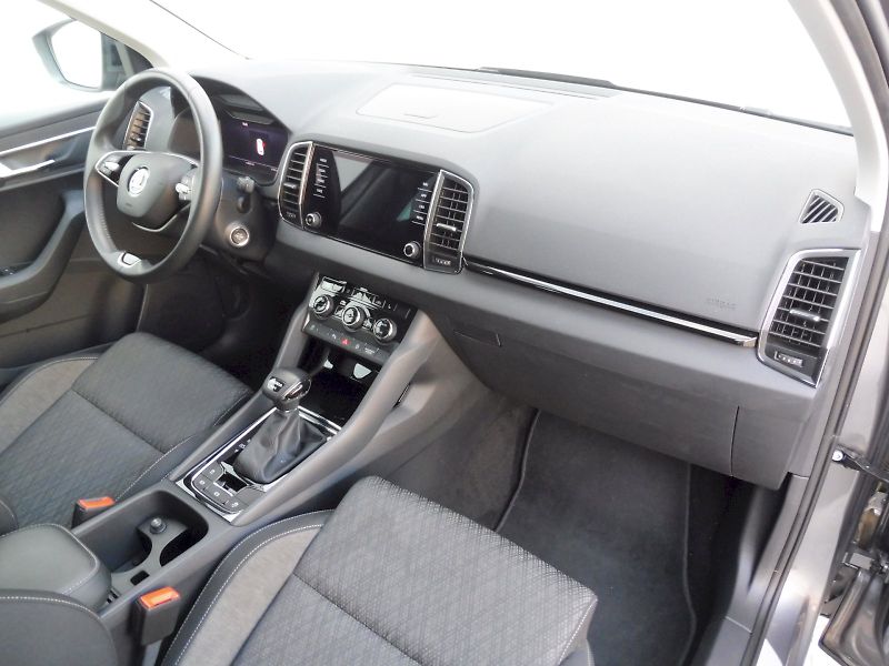 Škoda Karoq (2024) Top Selection 2,0 TDI 110kW DS - fotka 8 z 30