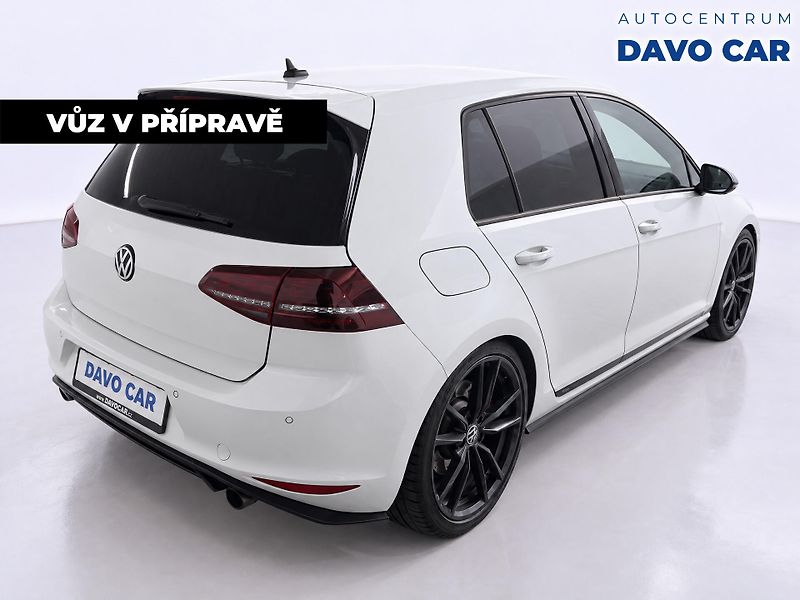 Volkswagen Golf 2,0 TSI GTI DSG Clubsport - fotka 5 z 10