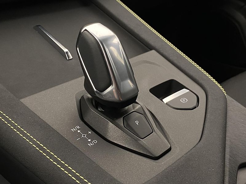 Lynk & Co 01 (2025) CORE PHEV AUT CZ 1.maj - fotka 35 z 95